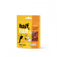 Лакомство Half&Half для кошек, в форме мясных кусочков, с курицей, 50 г Лакомство Half&Half для кошек, в форме мясных кусочков, с курицей, 50 г