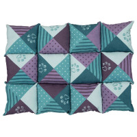 Лежак Trixie Patchwork для котів, з принтом, берюзовий-бордовий, 70×50 см Лежак Trixie Patchwork для котів, з принтом, берюзовий-бордовий, 70×50 см