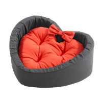 Подушка Ferplast Cuore Small Love для собак і котів, у формі серця, 42×38×14 см Подушка Ferplast Cuore Small Love для собак і котів, у формі серця, 42×38×14 см