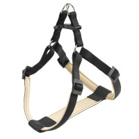 Нейлоновая шлейка Ferplast Daytona P Harness Extra Large Black для собак, A: 82÷89 см, B: 88÷99 см Нейлоновая шлейка Ferplast Daytona P Harness Extra Large Black для собак, A: 82÷89 см, B: 88÷99 см